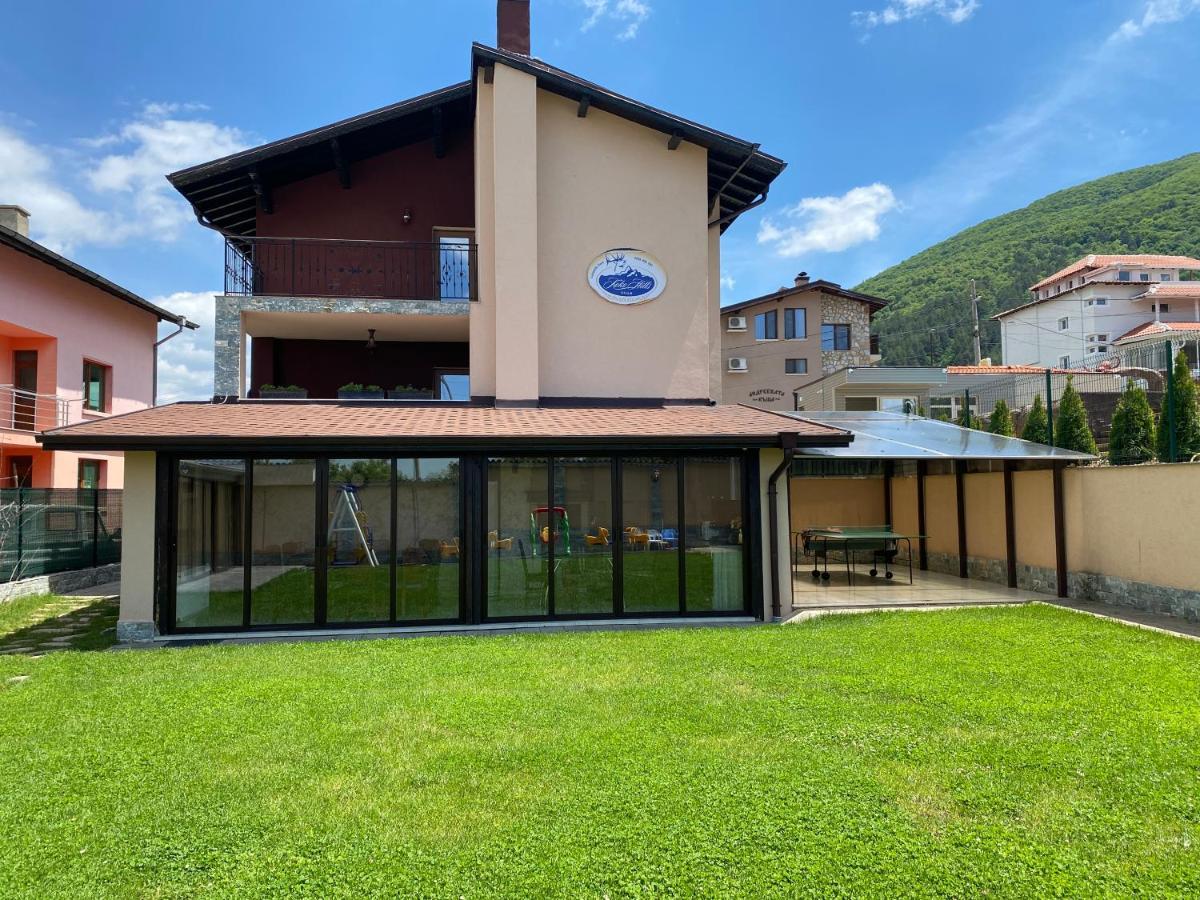 Villa Koko Hills Saparewa Banja Exterior foto